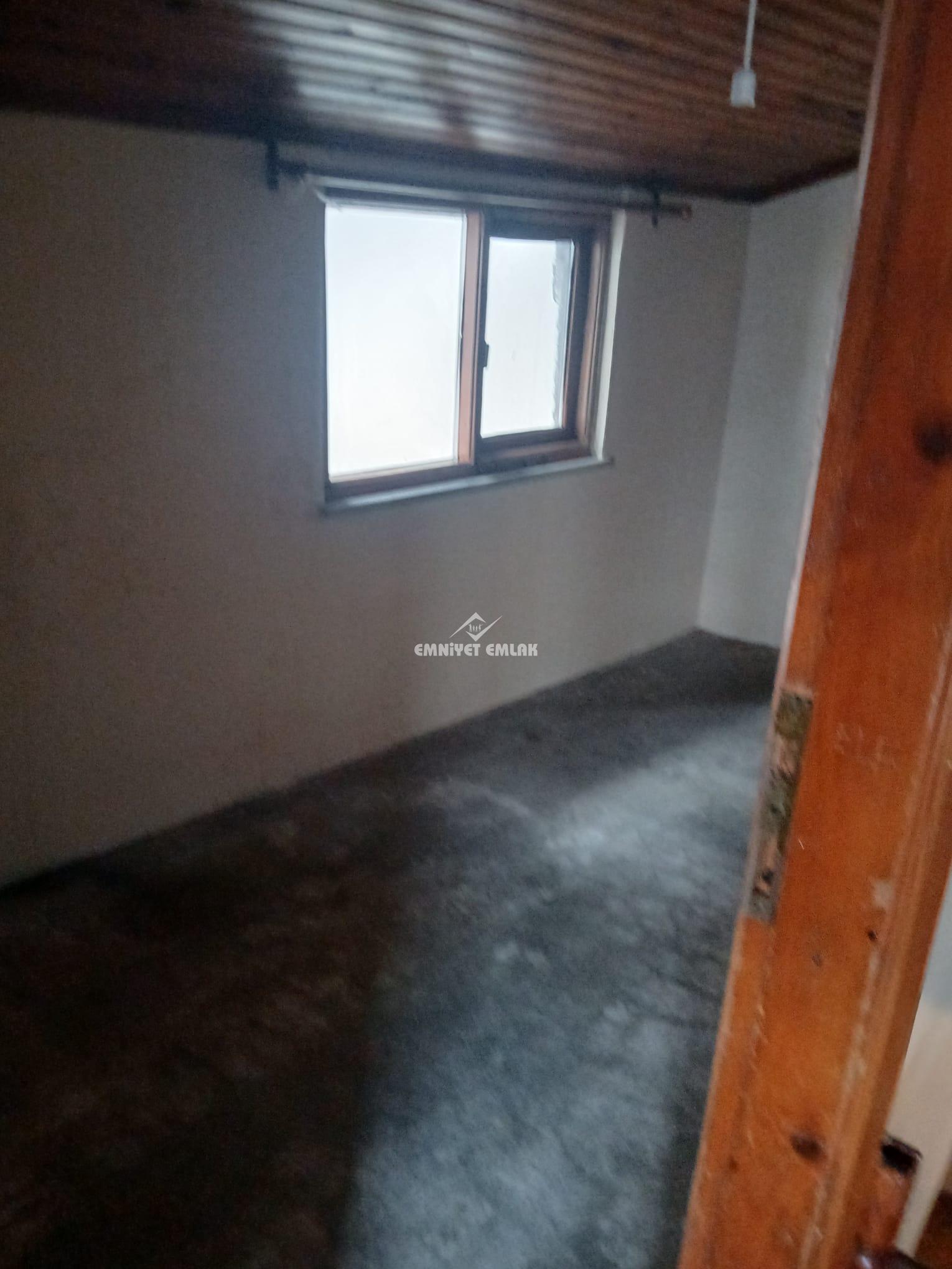 HATİP SOKAKTA KİRALIK DUBLEX DAİRE