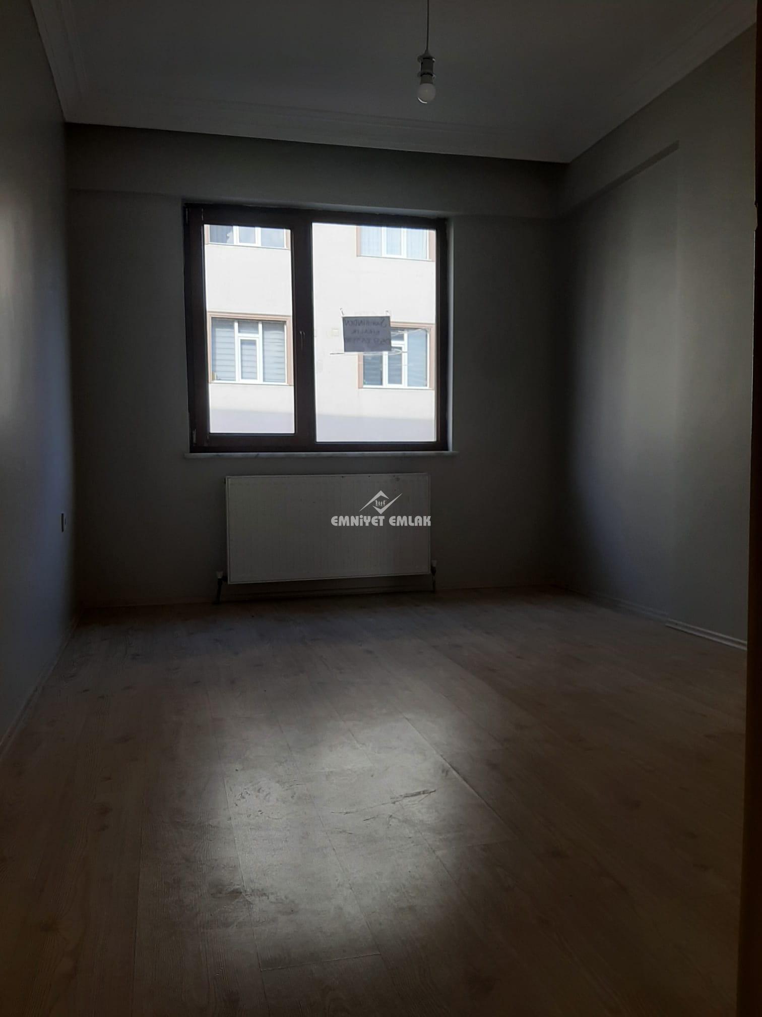 EREYLİN AVM YAKINI ARA KAT KİRALIK 2+1 DAİRE